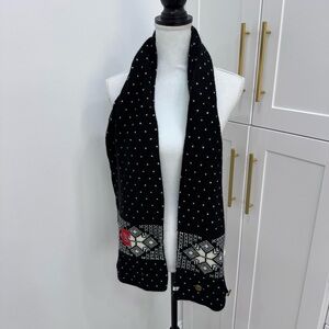 47 Brand warm cozy Black and white Snowflake C Knit Scarf